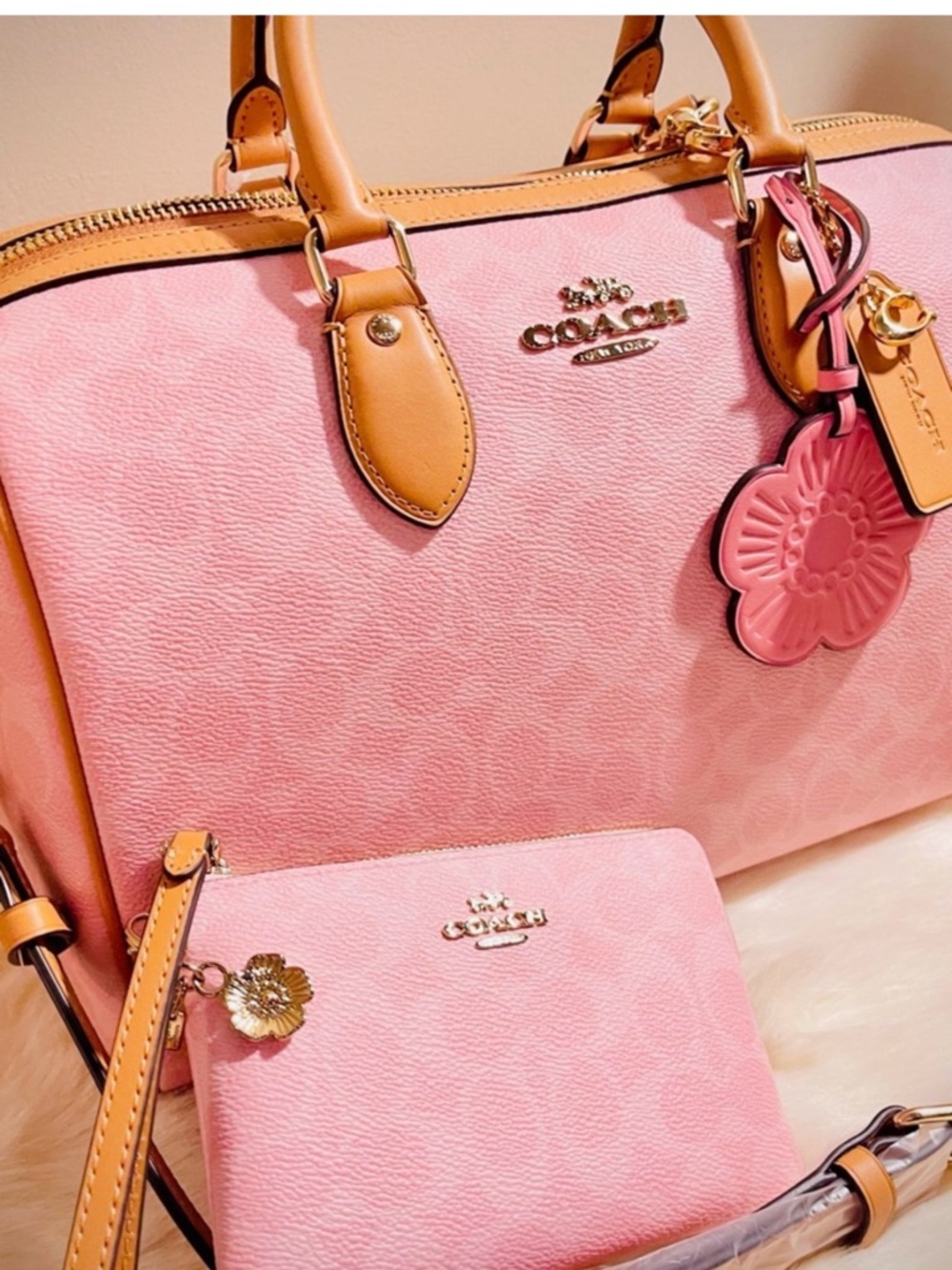 Coach Large Powder Pink Rowan Satchel with leather handles and matching wristlet - Picture 2 of 5
